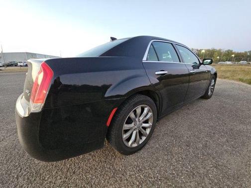 2015 Chrysler 300C Platinum