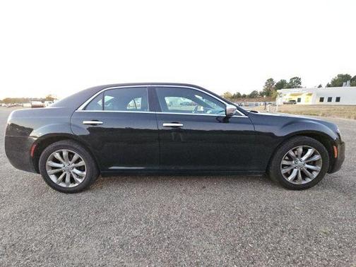 2015 Chrysler 300C Platinum
