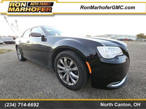 2015 Chrysler 300C Platinum