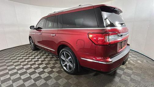 Ruby Red Metallic Tinted Clearcoat 2019 Lincoln Navigator L Reserve