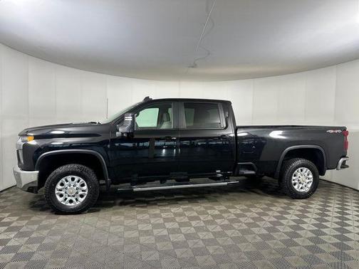 Mosaic Black Metallic 2022 Chevrolet Silverado 3500 LT