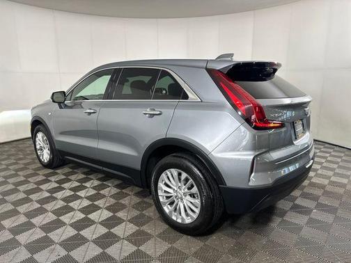 2024 Cadillac XT4 Luxury