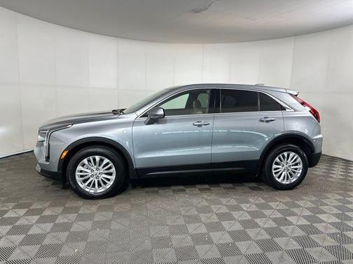 2024 Cadillac XT4 Luxury