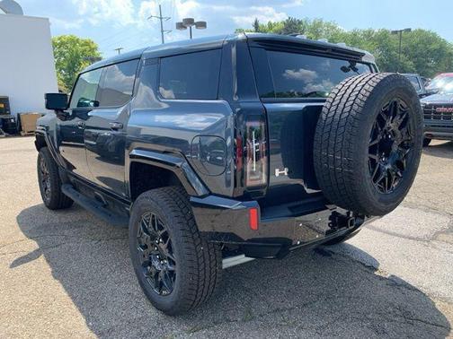 2026 GMC HUMMER EV SUV 2X