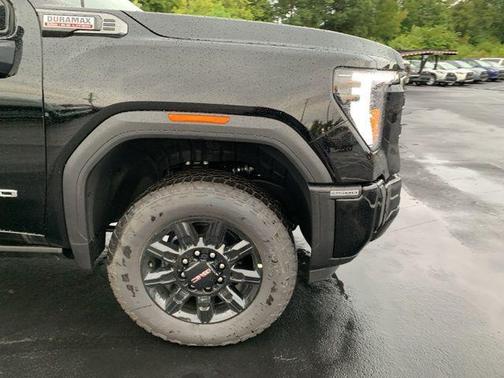 2025 GMC Sierra 2500 AT4
