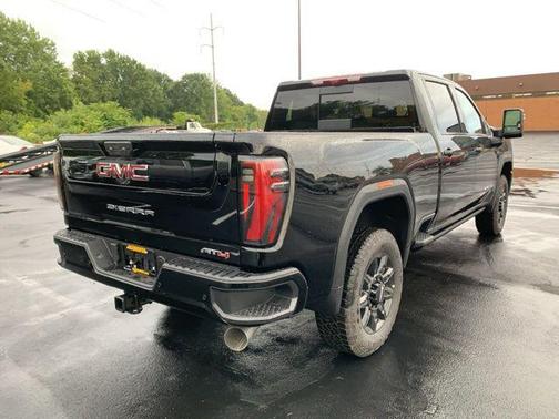 2025 GMC Sierra 2500 AT4