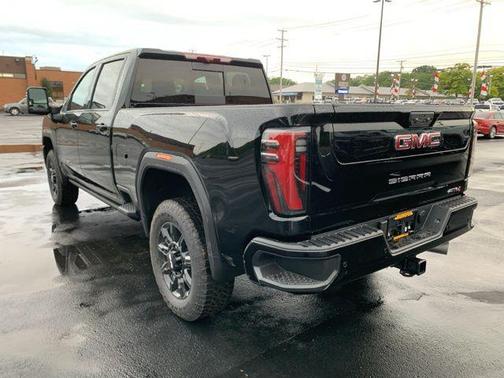 2025 GMC Sierra 2500 AT4