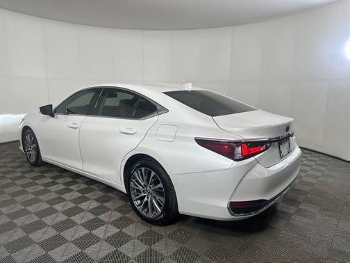 2021 Lexus ES 250 Base