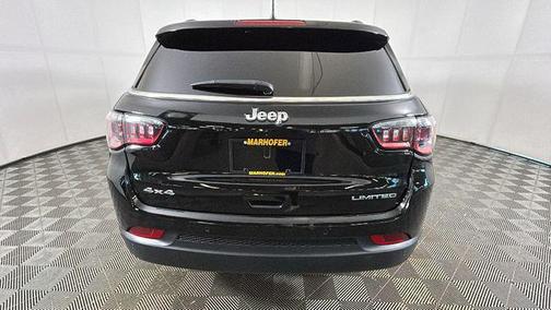 Diamond Black Crystal Pearlcoat 2024 Jeep Compass Limited
