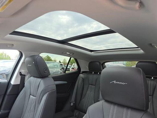 Iridescent White Tricoat 2026 Buick Envision Avenir AWD