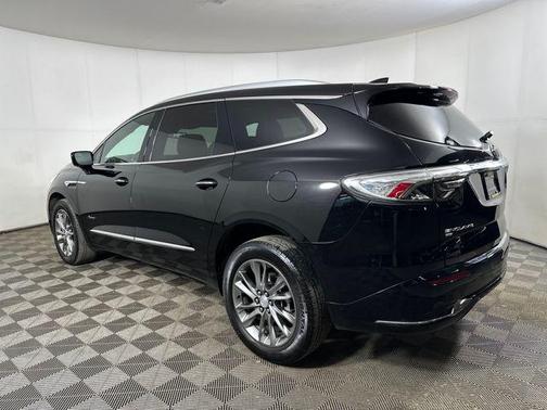 2022 Buick Enclave AWD Avenir