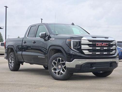 Onyx Black 2026 GMC Sierra 1500 SLE