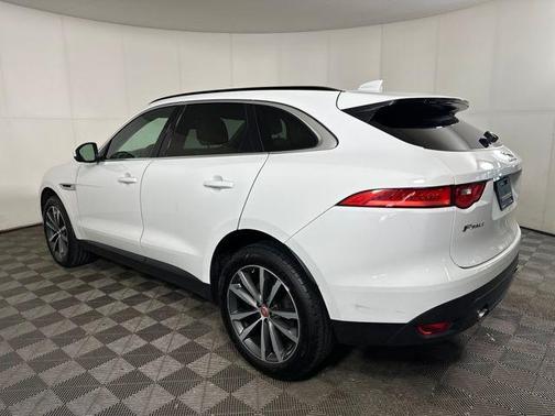 2018 Jaguar F-PACE 25t Prestige