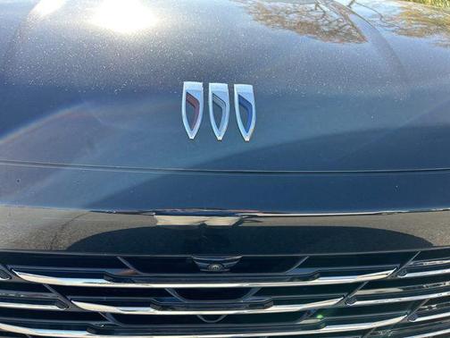 2025 Buick Enclave Preferred FWD