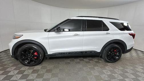 Star White Metallic Tri-Coat 2022 Ford Explorer ST