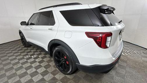 Star White Metallic Tri-Coat 2022 Ford Explorer ST