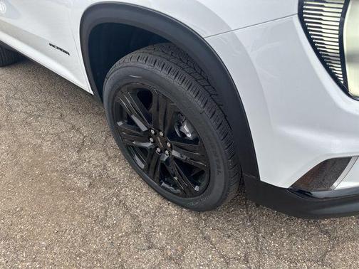 2025 GMC Acadia AWD Elevation