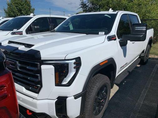 2025 GMC Sierra 2500 AT4