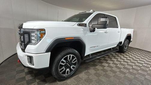 Summit White 2021 GMC Sierra 2500 AT4