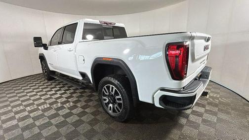 Summit White 2021 GMC Sierra 2500 AT4
