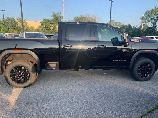 2025 GMC Sierra 2500 AT4