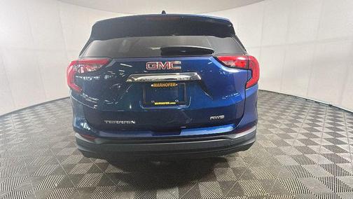 Blue Emerald Metallic 2020 GMC Terrain SLE
