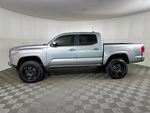 2016 Toyota Tacoma SR