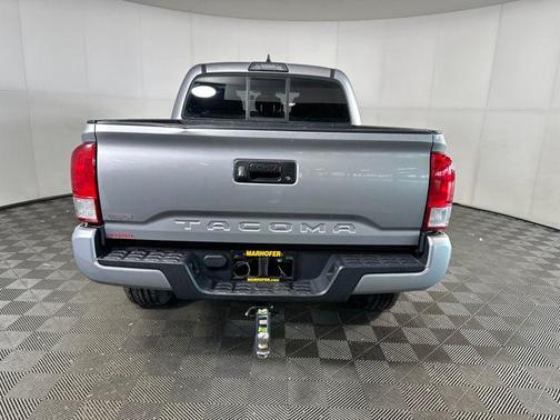 2016 Toyota Tacoma SR