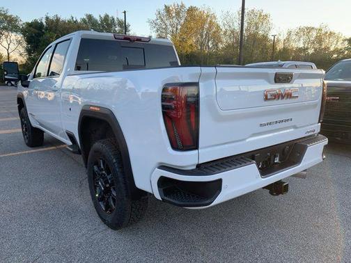 2026 GMC Sierra 2500 AT4