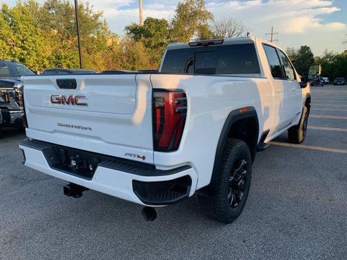 2026 GMC Sierra 2500 AT4