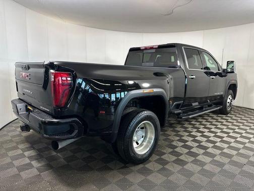 2024 GMC Sierra 3500 Denali