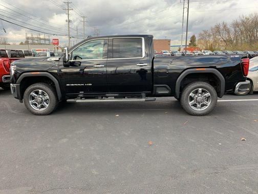 2025 GMC Sierra 2500 SLT