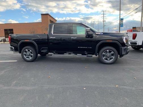 2025 GMC Sierra 2500 SLT