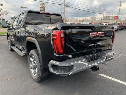 2025 GMC Sierra 2500 SLT