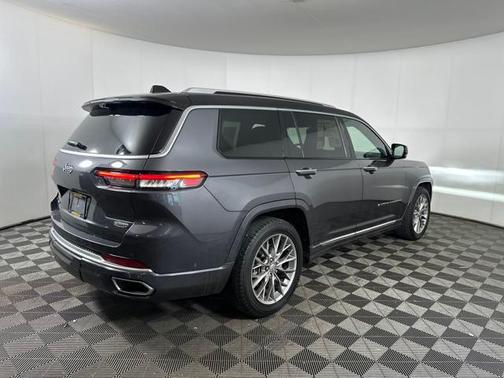 2022 Jeep Grand Cherokee L Summit
