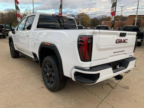 2026 GMC Sierra 2500 AT4