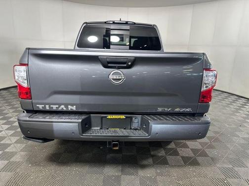 2024 Nissan Titan SV