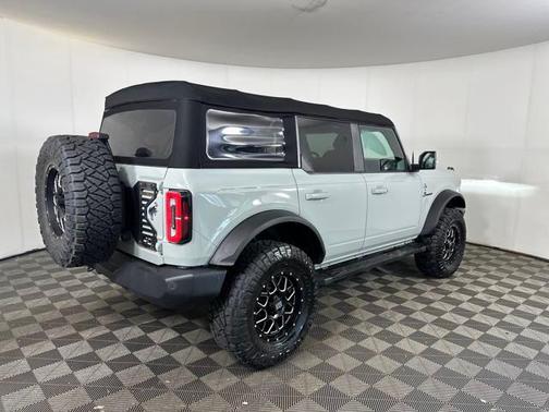 2022 Ford Bronco Outer Banks