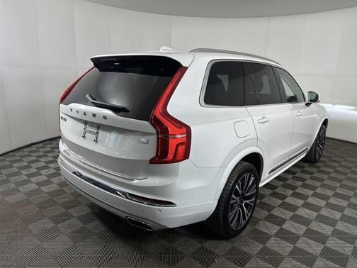 2021 Volvo XC90 Recharge Plug-In Hybrid T8 Inscription Expression 6 Passenger