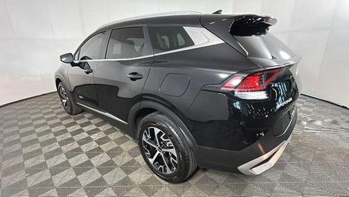 Ebony Black 2024 Kia Sportage EX