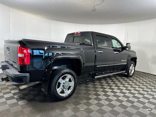 2016 GMC Sierra 2500 Denali