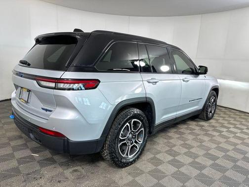 2022 Jeep Grand Cherokee 4xe Trailhawk