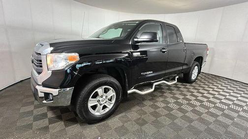 Black 2015 Toyota Tundra SR5