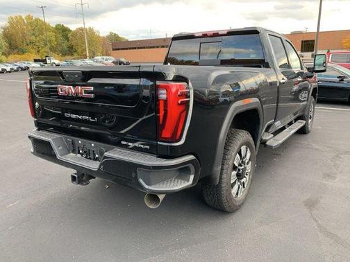 2025 GMC Sierra 2500 Denali