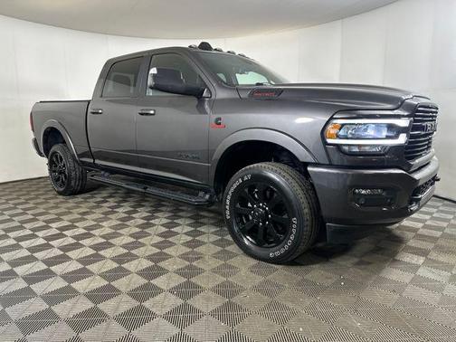 2022 RAM 2500 Laramie Crew Cab 4x4 6'4' Box
