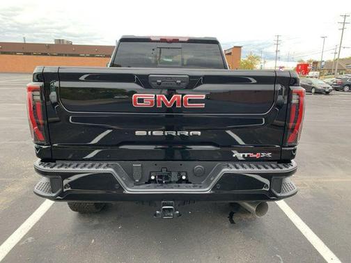 2026 GMC Sierra 2500 AT4