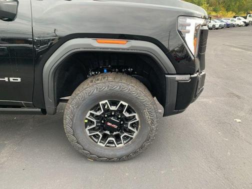 2026 GMC Sierra 2500 AT4