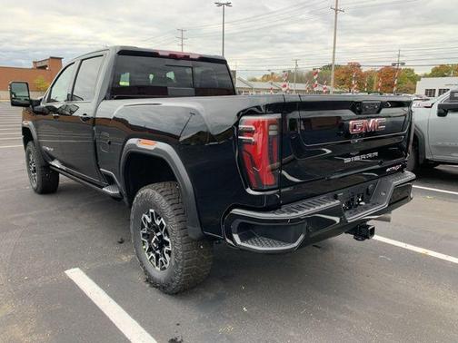 2026 GMC Sierra 2500 AT4