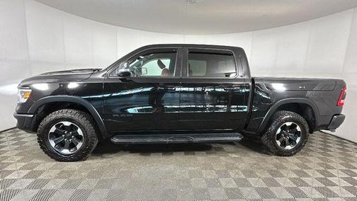 Diamond Black Crystal Pearlcoat 2022 RAM 1500 Rebel