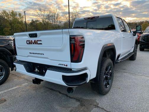 2026 GMC Sierra 2500 AT4